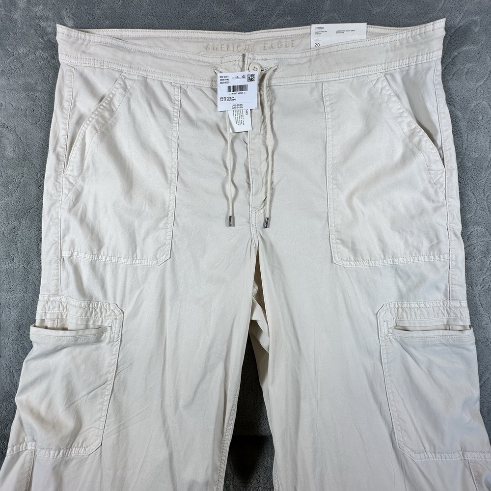American Eagle Cream Super High Rise Baggy Wide Leg Cargo Pants Women 20 Stretch
